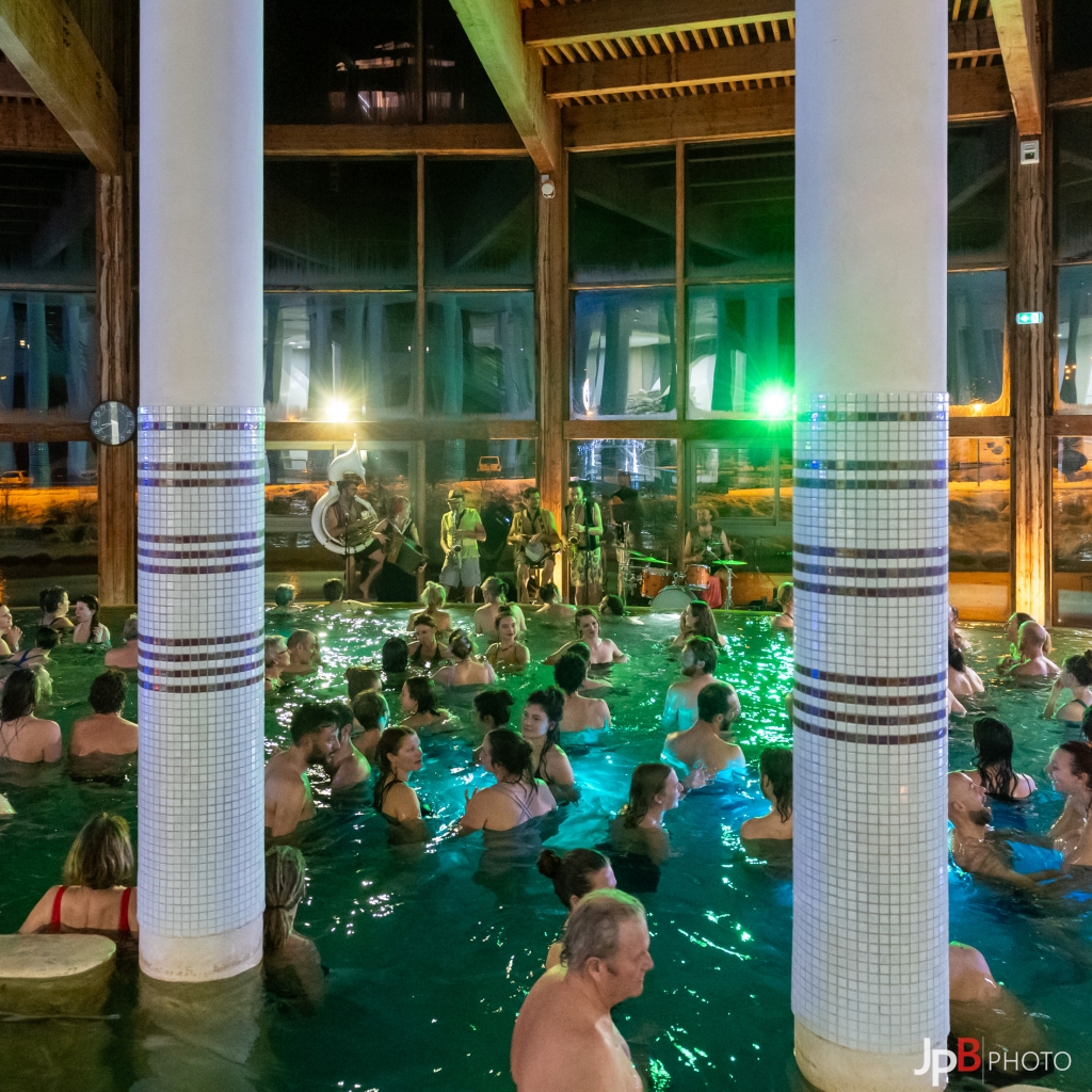 retour d Est - Les Grands Bains de Moneter - © Jean-Pierre Barge