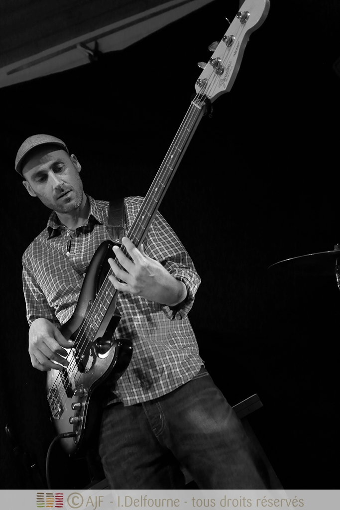 JUB ELECTRIC TRIO