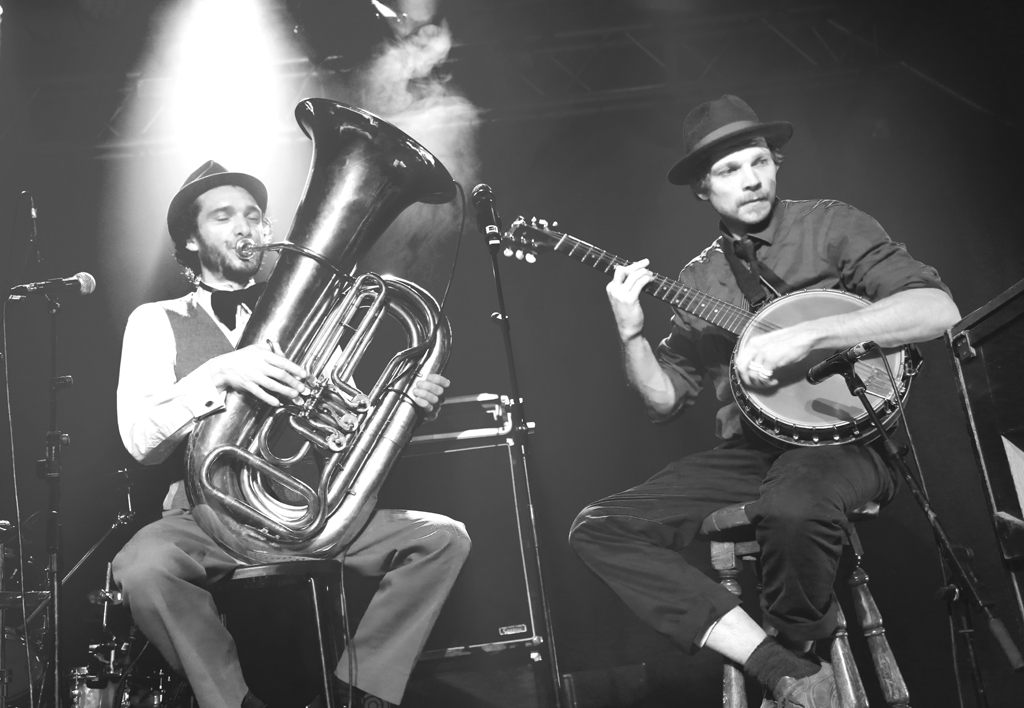 Old Fish Jazz Band