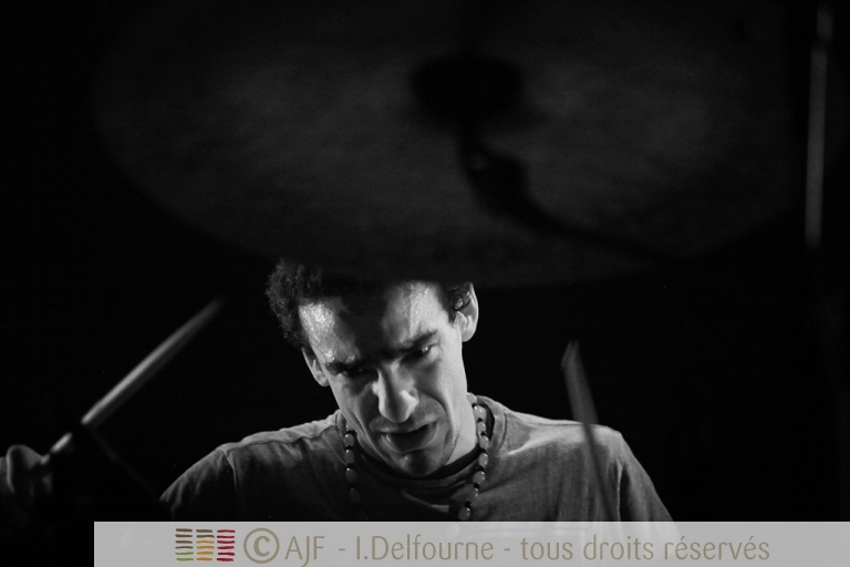 GUILLAUME PERRET ET THE ELECTRIC EPIC