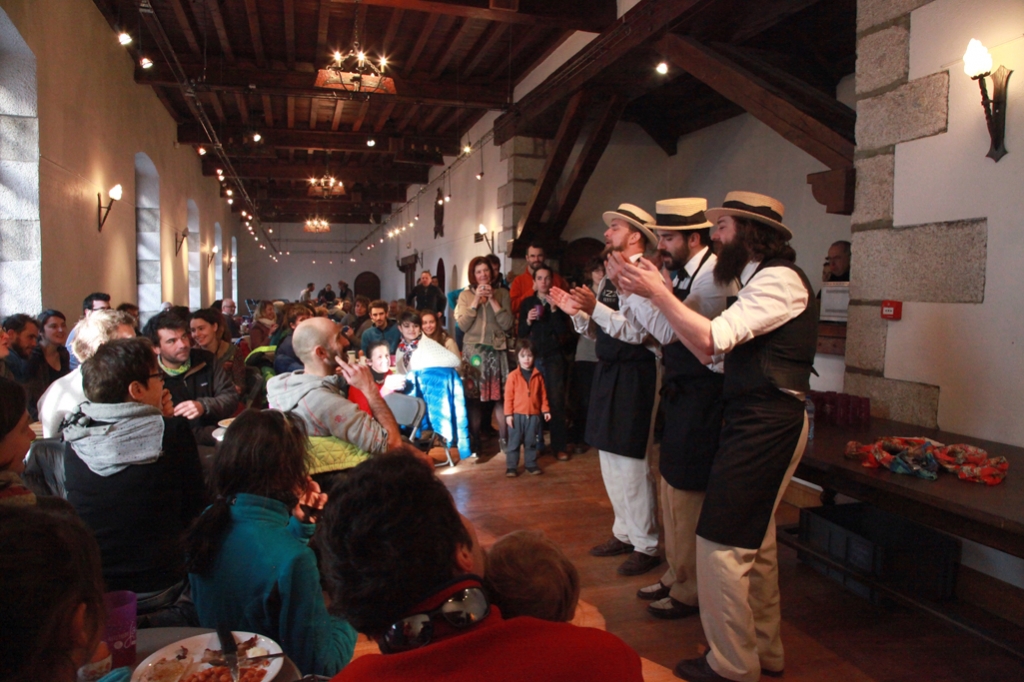 Cabaret Brunch Aqueles