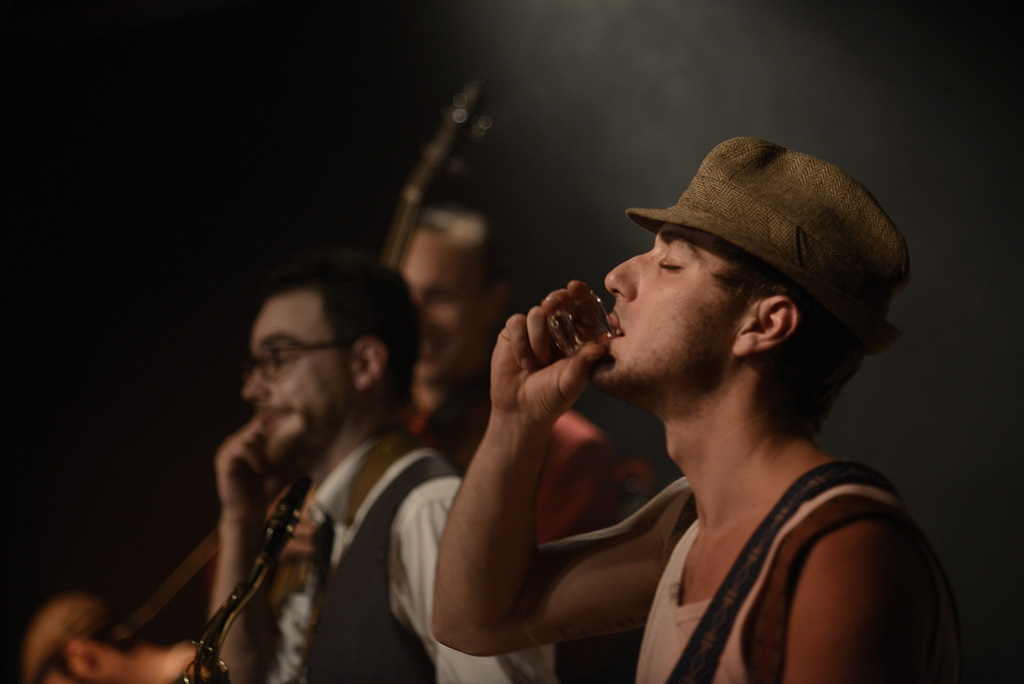 The Mitchi Bitchi Bar - Nevache - Le 31 février 2017